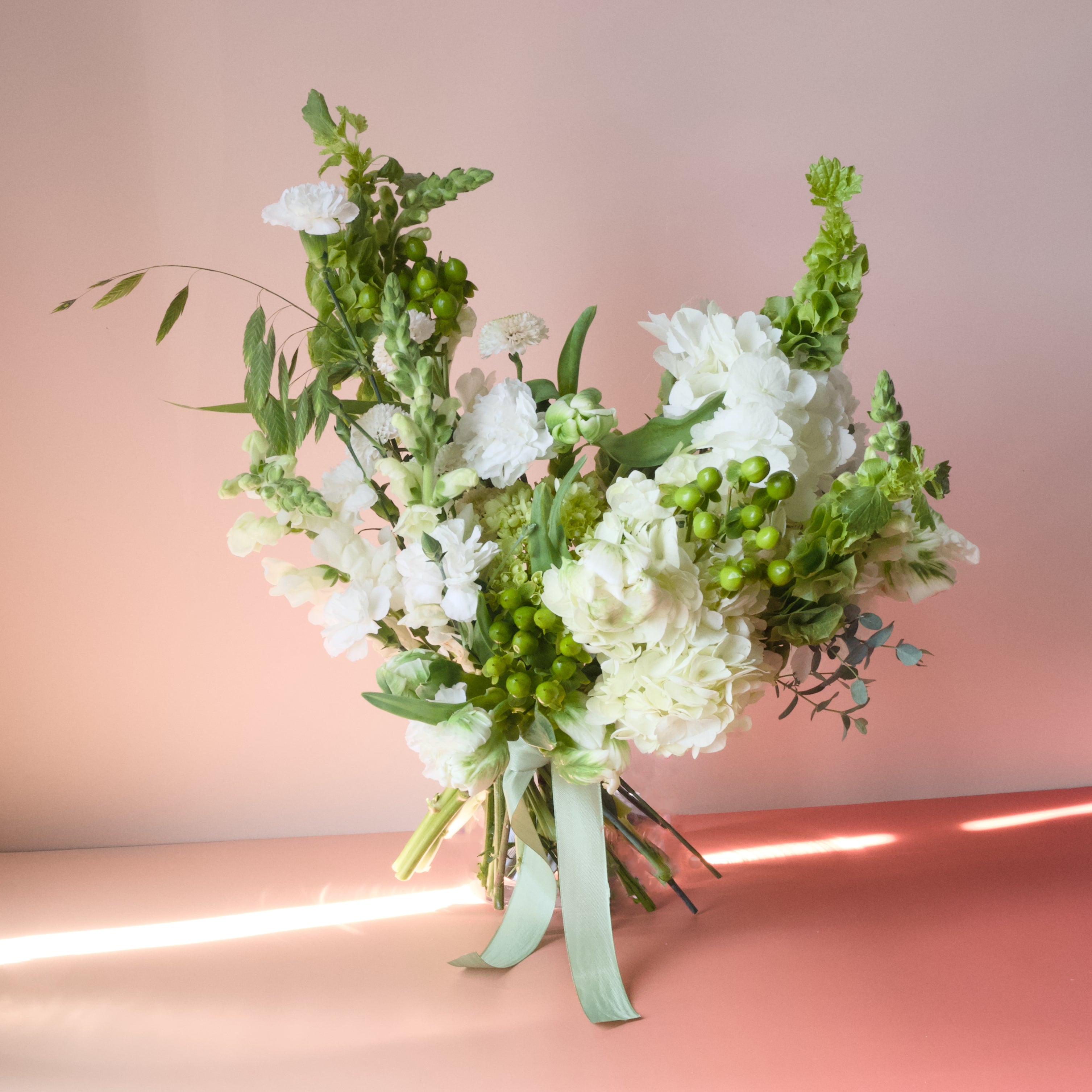 White and green flowers 